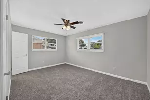 154 Hallmark Dr W, Fort Worth, TX 76134 - Photo 10
