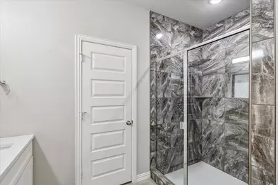 344 N Taylor Street, Gainesville, TX 76240 - Photo 18