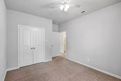 344 N Taylor Street, Gainesville, TX 76240 - Photo 24