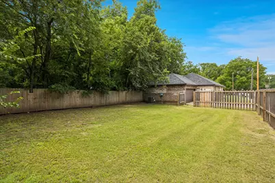 344 N Taylor Street, Gainesville, TX 76240 - Photo 28