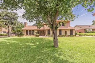2709 Oak Trail Ct, Dalworthington Gardens, TX 76016 - Photo 1