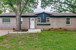 904 Bryan Dr, Bedford, TX 76022 - Photo 2