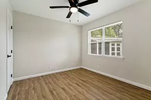 904 Bryan Dr, Bedford, TX 76022 - Photo 10