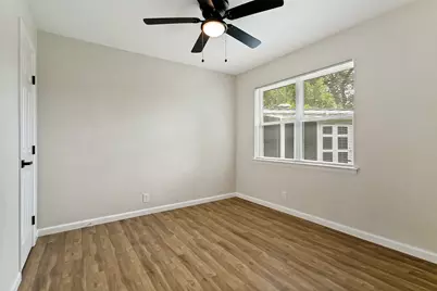 904 Bryan Drive, Bedford, TX 76022 - Photo 10