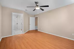 10323 Budtime Ln, Dallas, TX 75217 - Photo 14