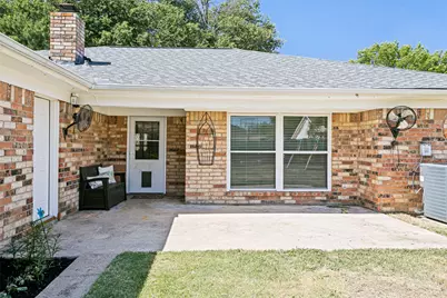 333 W Louella Drive, Hurst, TX 76054 - Photo 26