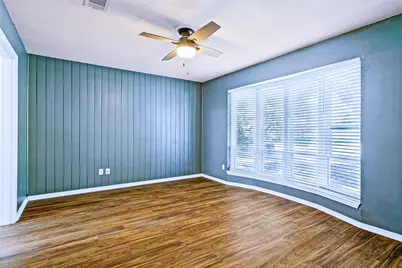 333 W Louella Drive, Hurst, TX 76054 - Photo 6
