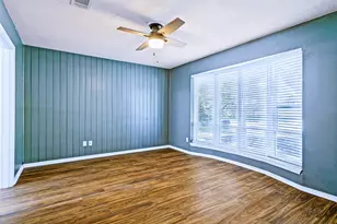 333 W Louella Dr, Hurst, TX 76054 - Photo 6