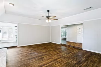 333 W Louella Drive, Hurst, TX 76054 - Photo 14