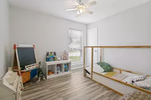 7012 Greenview Cir S, Fort Worth, TX 76120 - Photo 10
