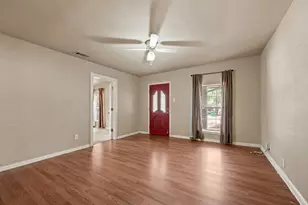 422 N Wood St, Denton, TX 76209 - Photo 6