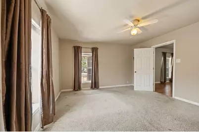 422 N Wood Street, Denton, TX 76209 - Photo 16
