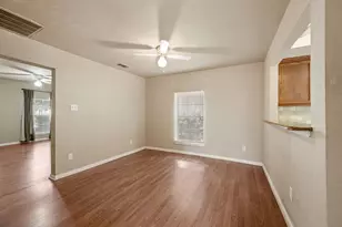 422 N Wood St, Denton, TX 76209 - Photo 8