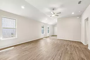 1269 Wild Cherry Wy, Van Alstyne, TX 75495 - Photo 4