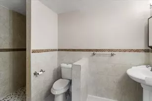 6000 Monterrey Dr, Fort Worth, TX 76112 - Photo 16