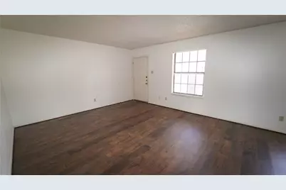 511 W Oak Street #12, Weatherford, TX 76086 - Photo 2