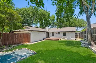 9028 Fringewood Dr, Dallas, TX 75228 - Photo 26