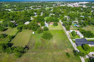 131 S Crescent St, Gorman, TX 76454 - Photo 38