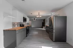 131 S Crescent St, Gorman, TX 76454 - Photo 6