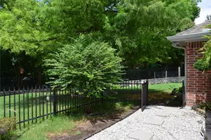 4201 Glistening Springs, Rowlett, TX 75088 - Photo 28