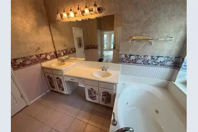 3607 Heatherbrook Drive, Arlington, TX 76001 - Photo 16