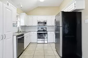 6701 Driffield Cir W, North Richland Hills, TX 76182 - Photo 4