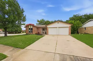 6028 Marigold Dr, Watauga, TX 76148 - Photo 16