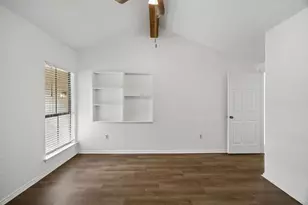 9254 Forest Ln, Dallas, TX 75243 - Photo 16