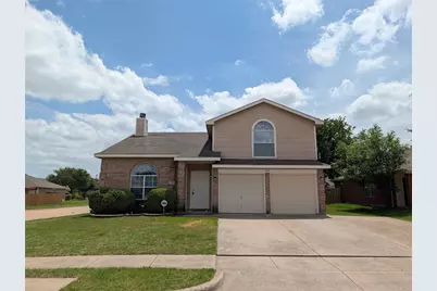 700 Flamingo Drive, Saginaw, TX 76131 - Photo 2
