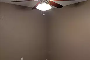 700 Flamingo Dr, Saginaw, TX 76131 - Photo 12