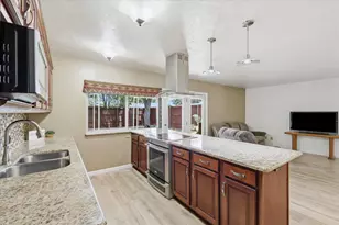5408 Sagers Blvd, The Colony, TX 75056 - Photo 12