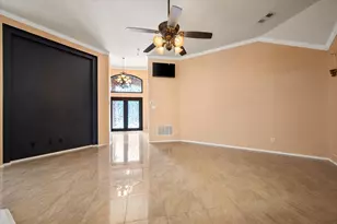 6906 Field Lark Dr, Arlington, TX 76002 - Photo 4