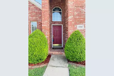 404 Belmont Court, Lewisville, TX 75067 - Photo 2