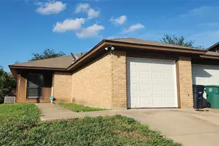 6721 Loma Vista Dr, Fort Worth, TX 76133 - Photo 2