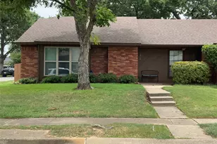 2316 Dalewood Ln, Bedford, TX 76022 - Photo 2