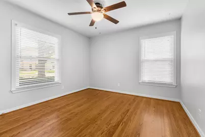 563 Hambrick Road, Dallas, TX 75218 - Photo 12