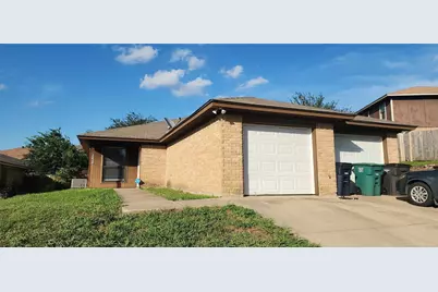 6717 Loma Vista Drive, Fort Worth, TX 76133 - Photo 2