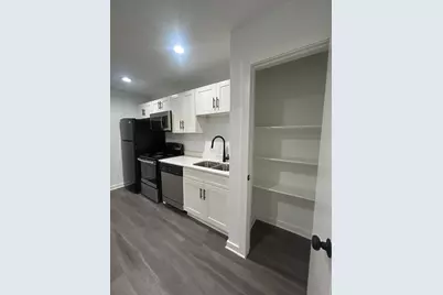 321 E 8th Street #208, Dallas, TX 75203 - Photo 2