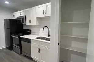 321 E 8th St, Dallas, TX 75203 - Photo 2