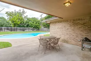 8520 Marys Creek Dr, Benbrook, TX 76116 - Photo 34