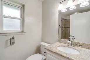 8520 Marys Creek Dr, Benbrook, TX 76116 - Photo 20