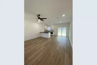 622 W Florence Street, Denison, TX 75020 - Photo 2