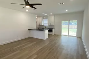 622 W Florence St, Denison, TX 75020 - Photo 2