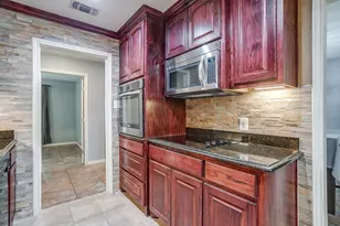 1800 Briarcrest Ln, Arlington, TX 76012 - Photo 16
