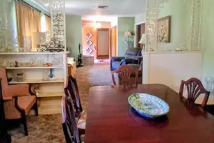 913 Lazy Ln, Bryan, TX 77802 - Photo 6
