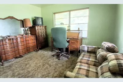 913 Lazy Lane, Bryan, TX 77802 - Photo 10