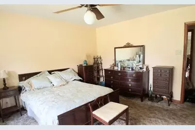 913 Lazy Lane, Bryan, TX 77802 - Photo 8
