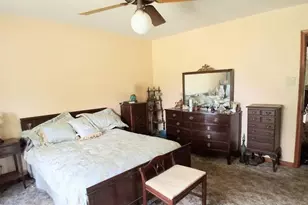 913 Lazy Ln, Bryan, TX 77802 - Photo 8
