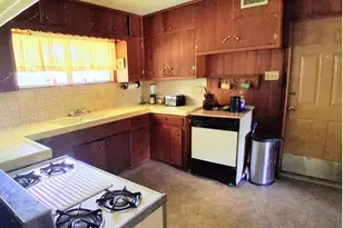 913 Lazy Ln, Bryan, TX 77802 - Photo 12