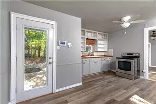 424 Wilshire Ave, Azle, TX 76020 - Photo 10